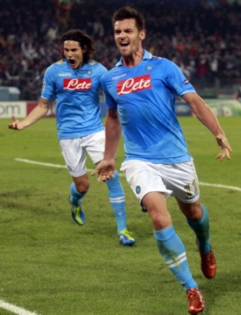 团队主要依 团队主要依